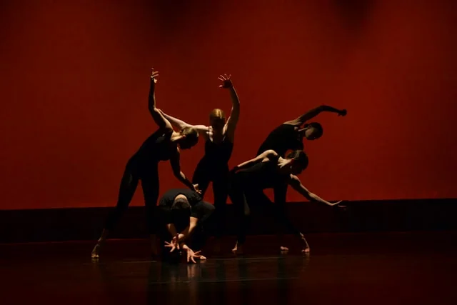 Contemporary dance classes in Nottingham